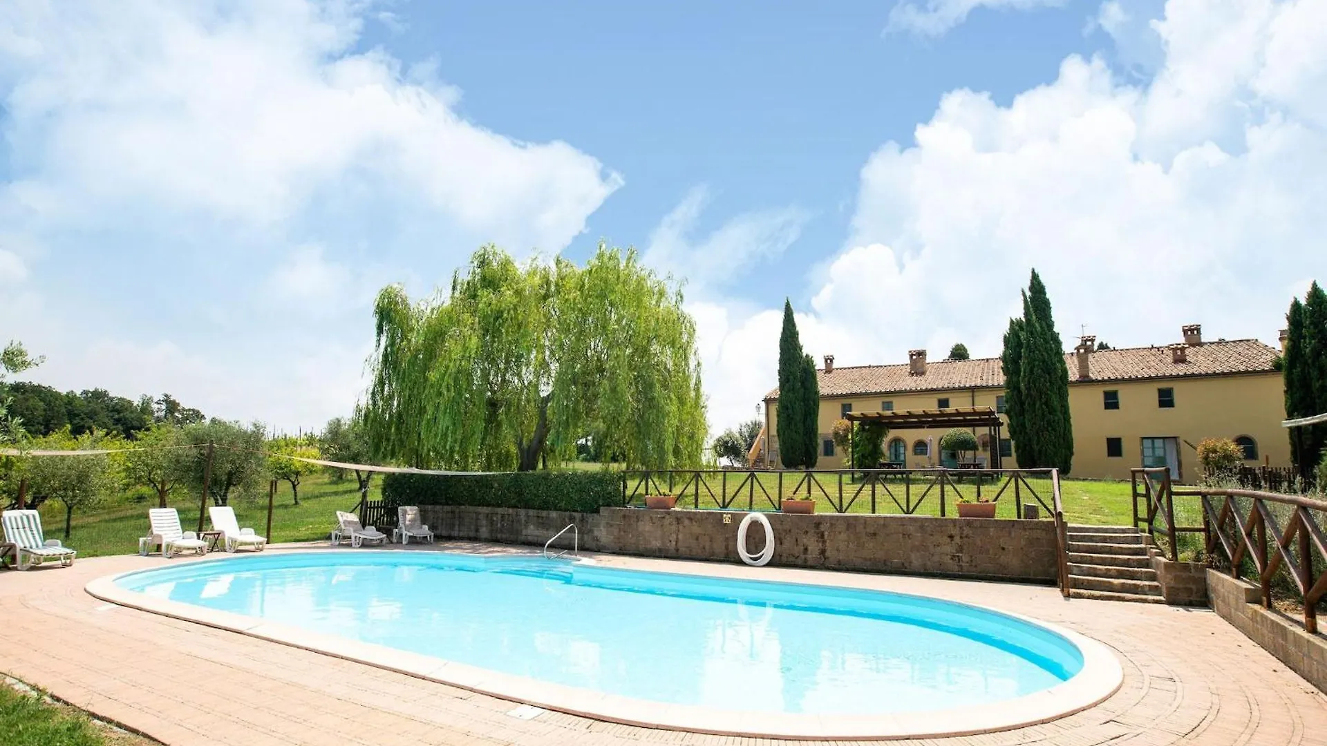 Appealing Apartment In Collesalvetti With Garden Nugola