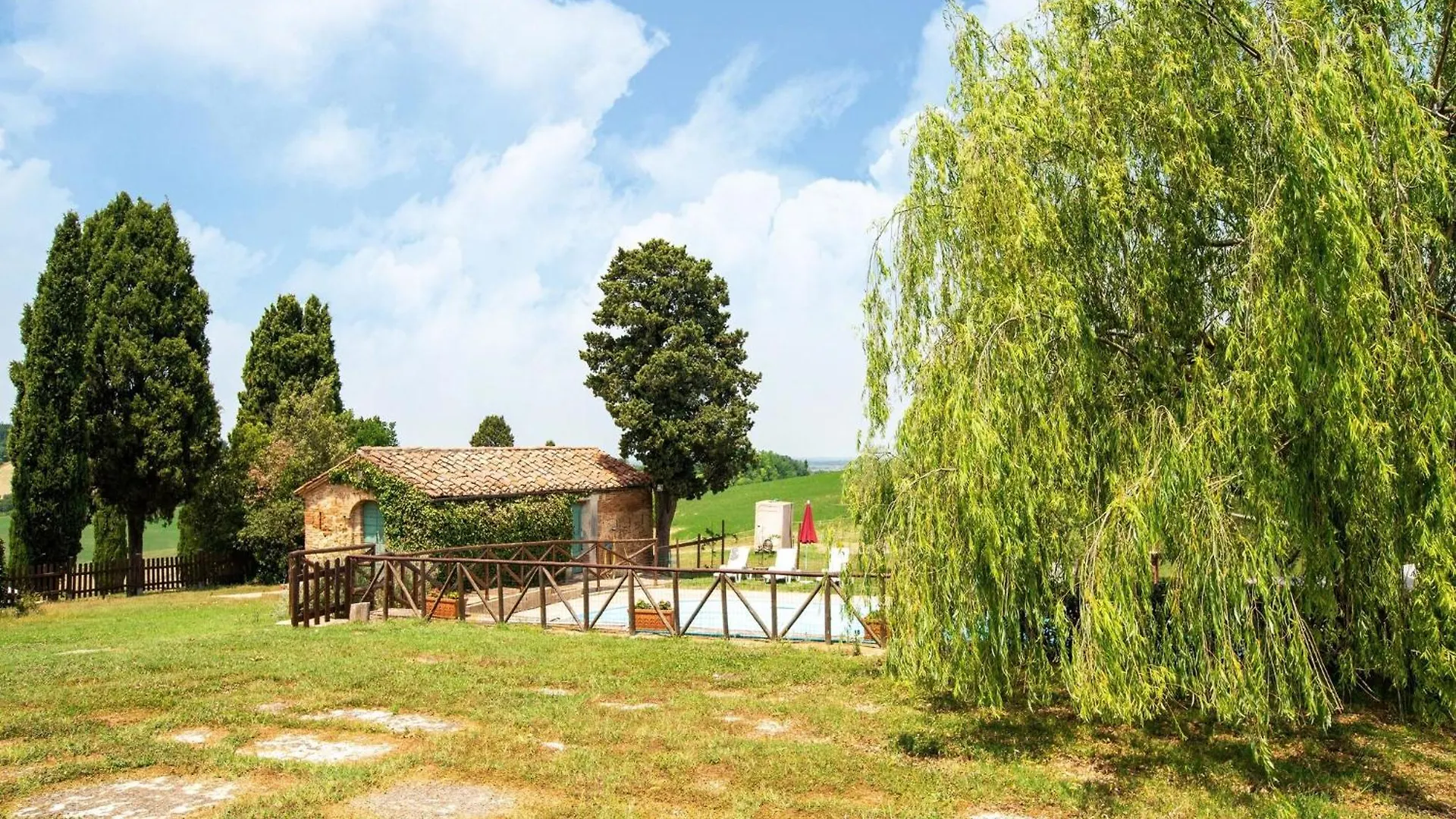 Appealing Apartment In Collesalvetti With Garden Nugola 0*,