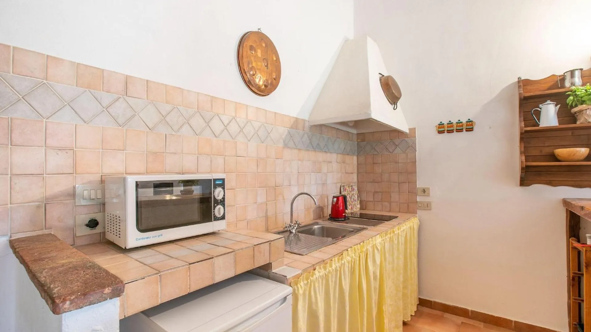 Appealing Apartment In Collesalvetti With Garden Nugola