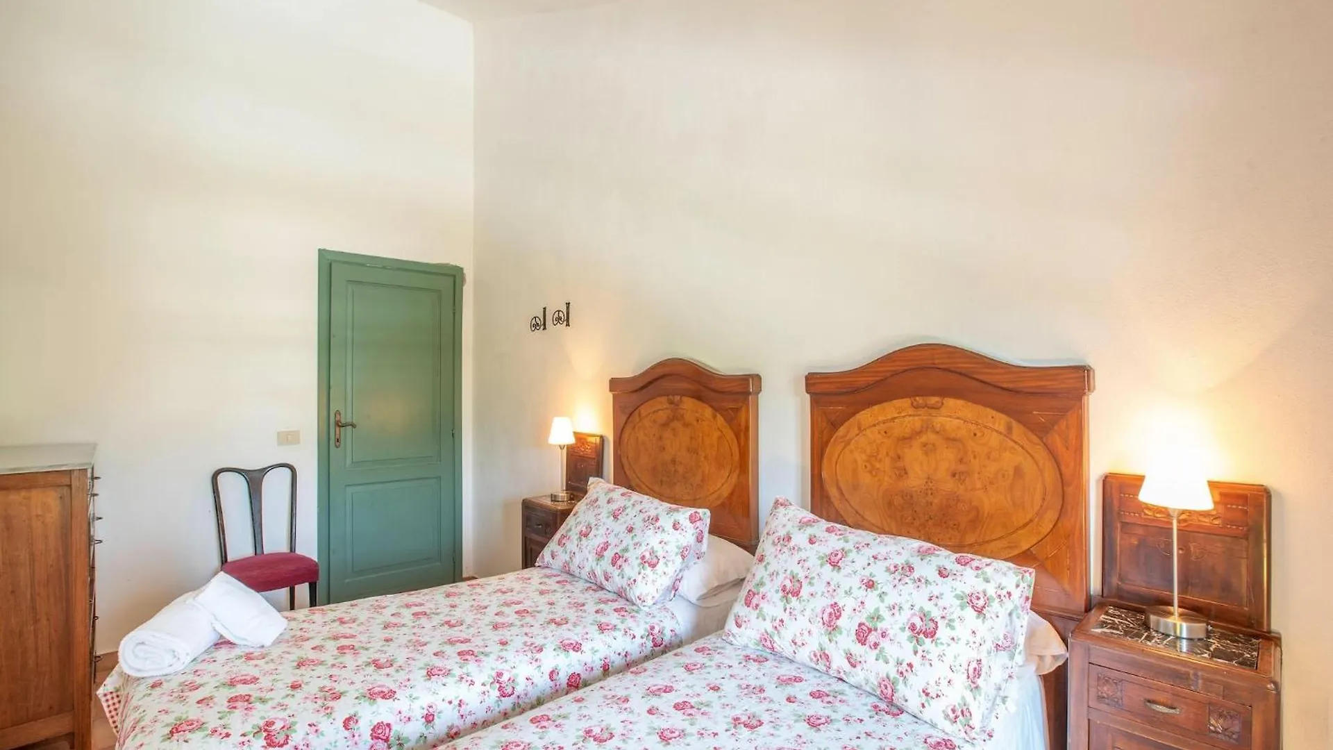 Holiday home Appealing Apartment In Collesalvetti With Garden Nugola