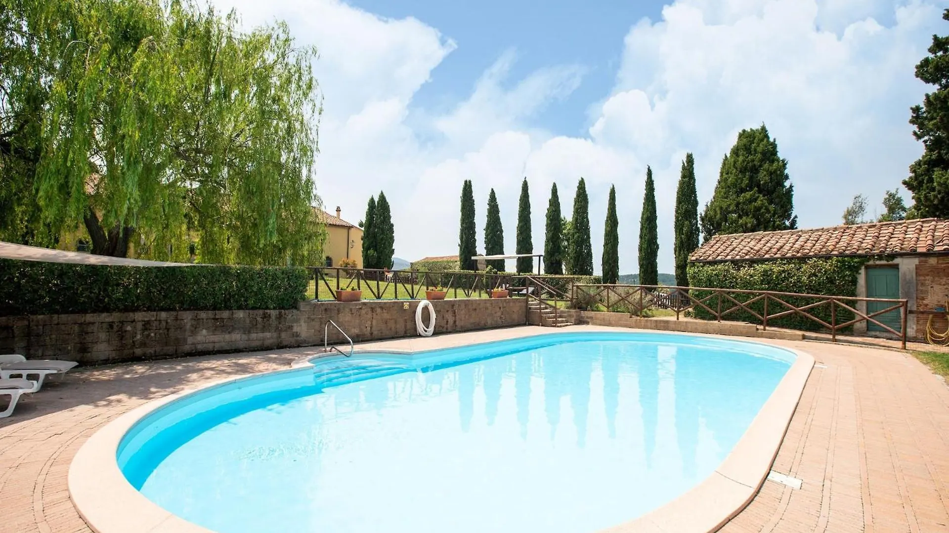 Сasa de vacaciones Appealing Apartment In Collesalvetti With Garden Nugola